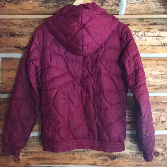 Patagonia Maroon down bomber jacket - Picture 3 of 4